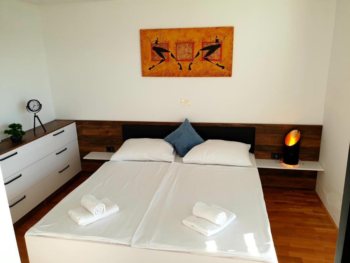 Apartment Polonia Копер Екстер'єр фото