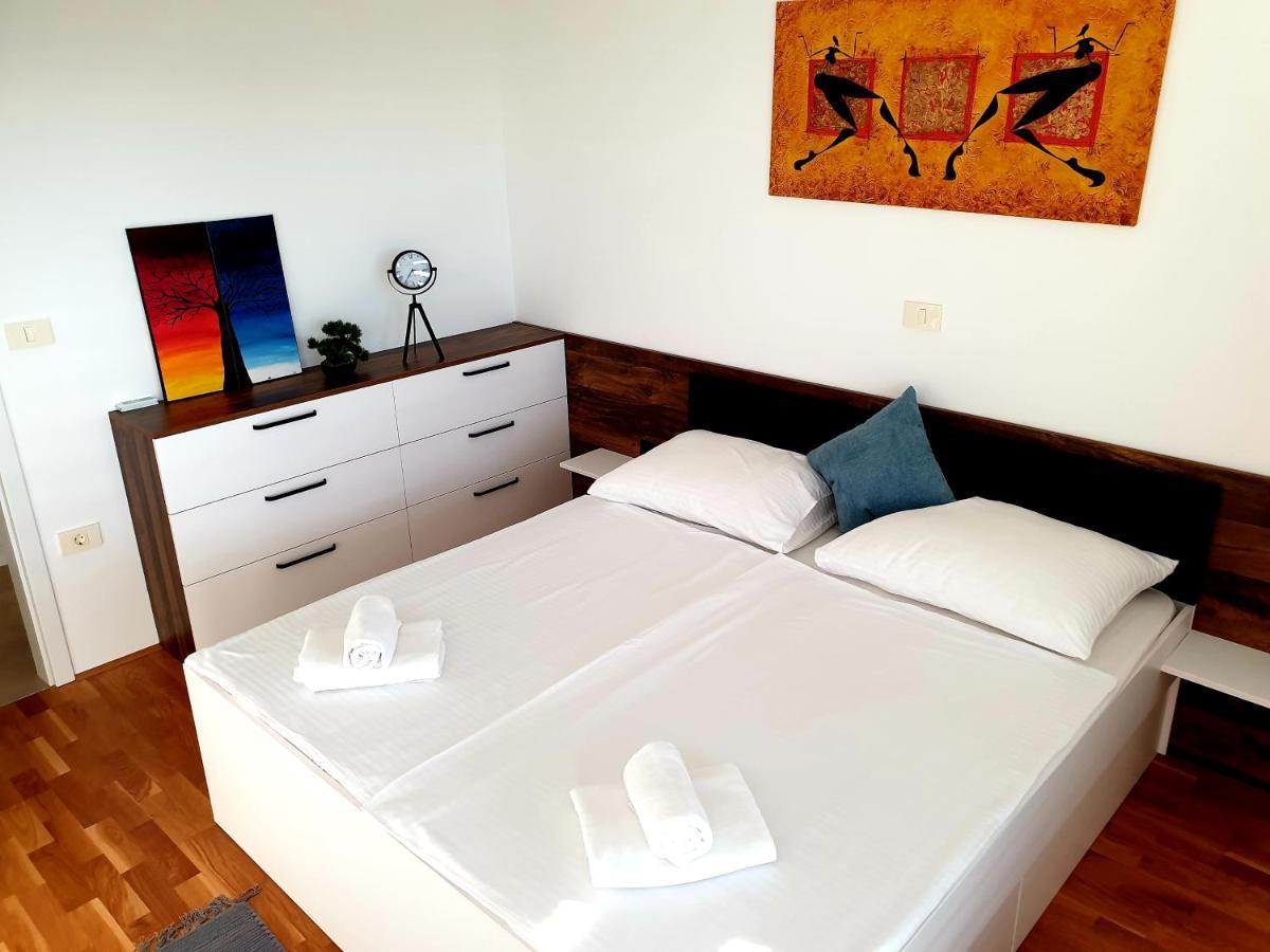 Apartment Polonia Копер Екстер'єр фото